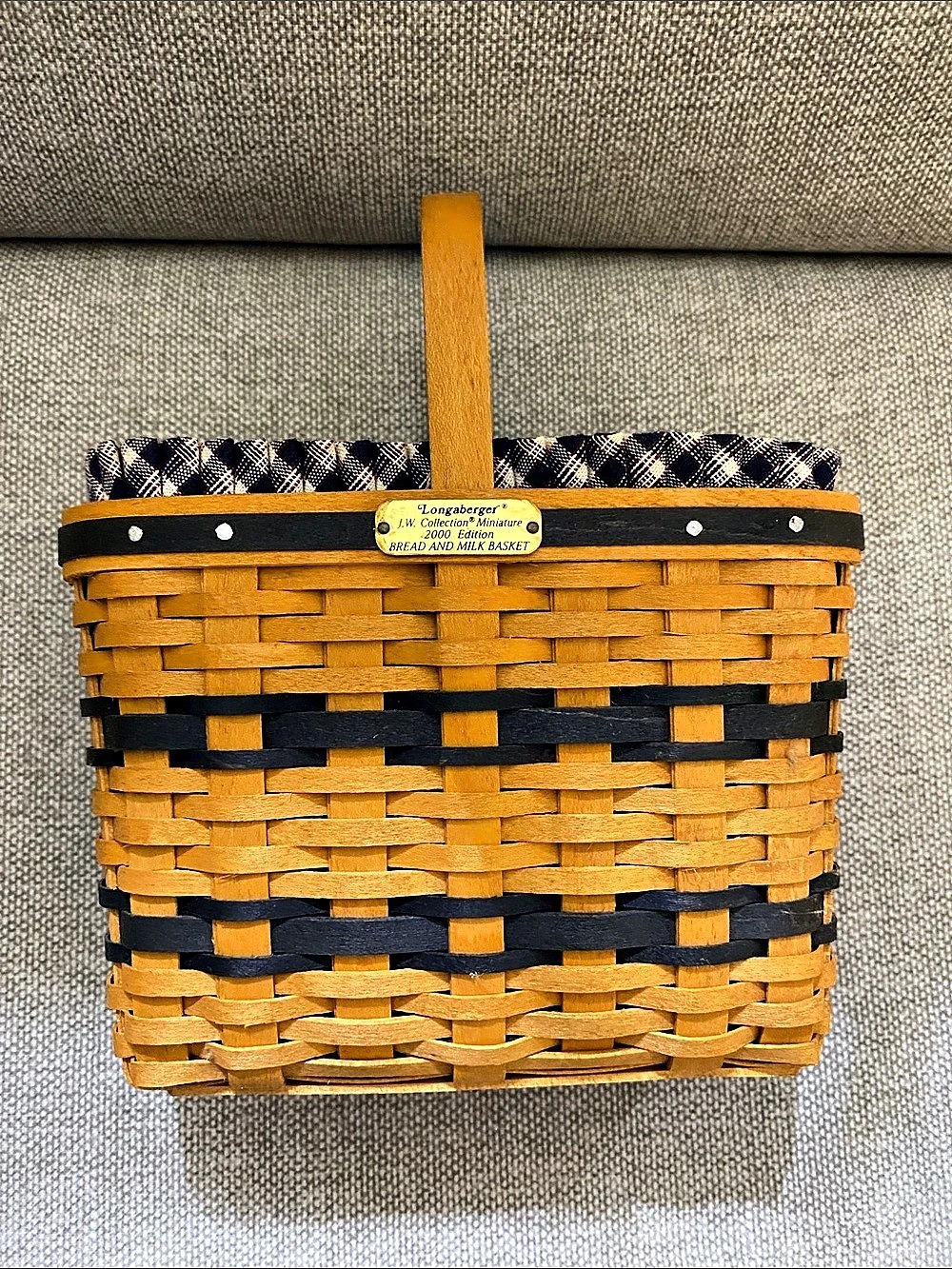 Longaberger 2000 Edition Bread and Milk Basket Brown & Black